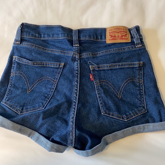 Levi’s jean shorts - Picture 2 of 3
